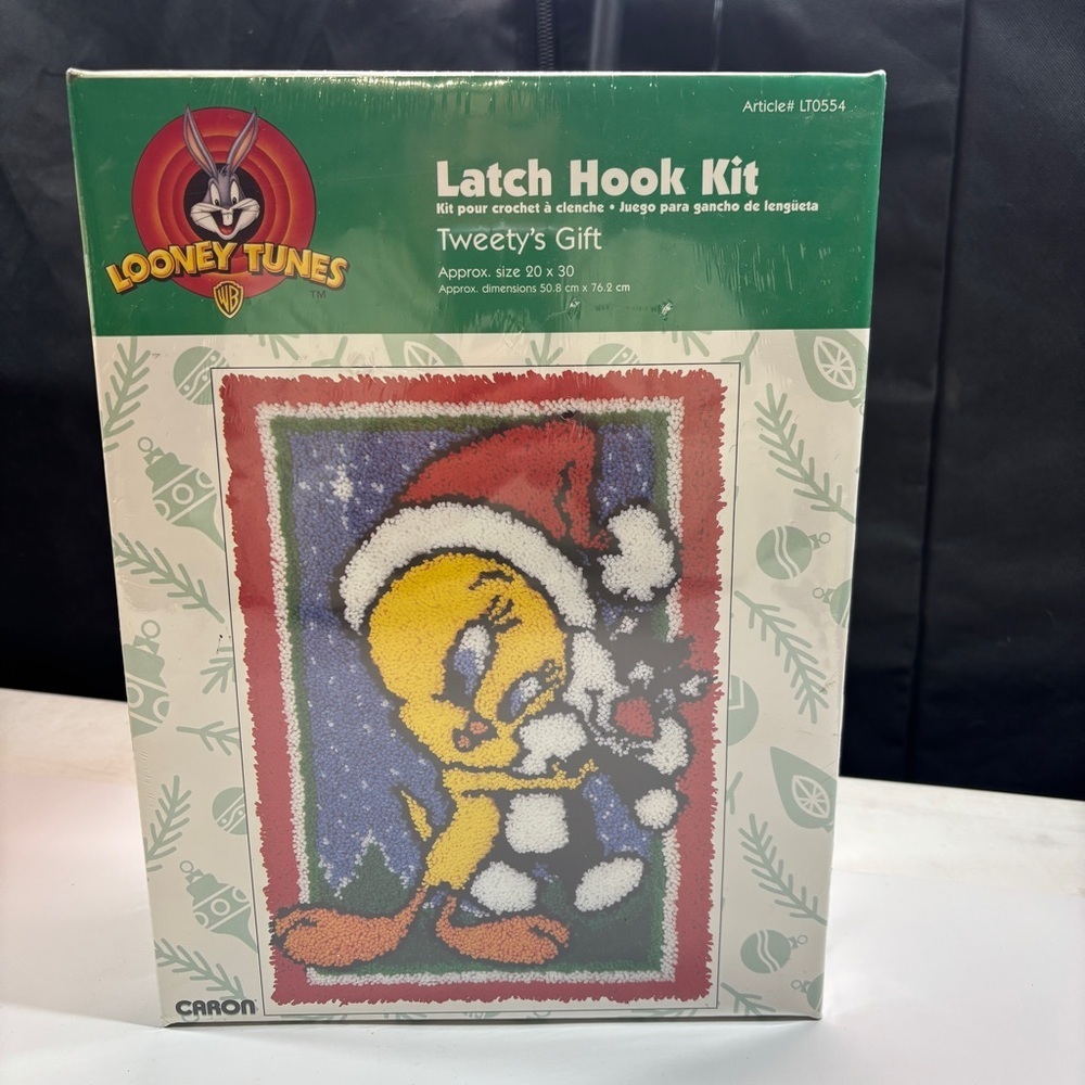 Warner Bros Looney Tunes Tweetys Gift Christmas Latch Hook Kit Sylvester Sealed
